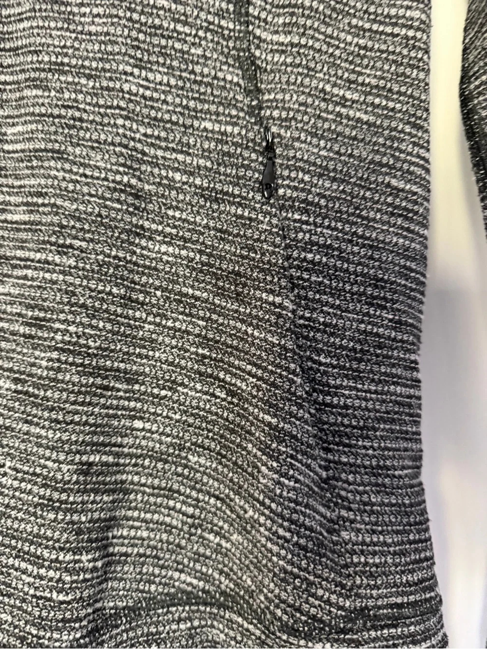 Lululemon Think Fast Pullover Sweatshirt Coco Pique Black / Black Size 6